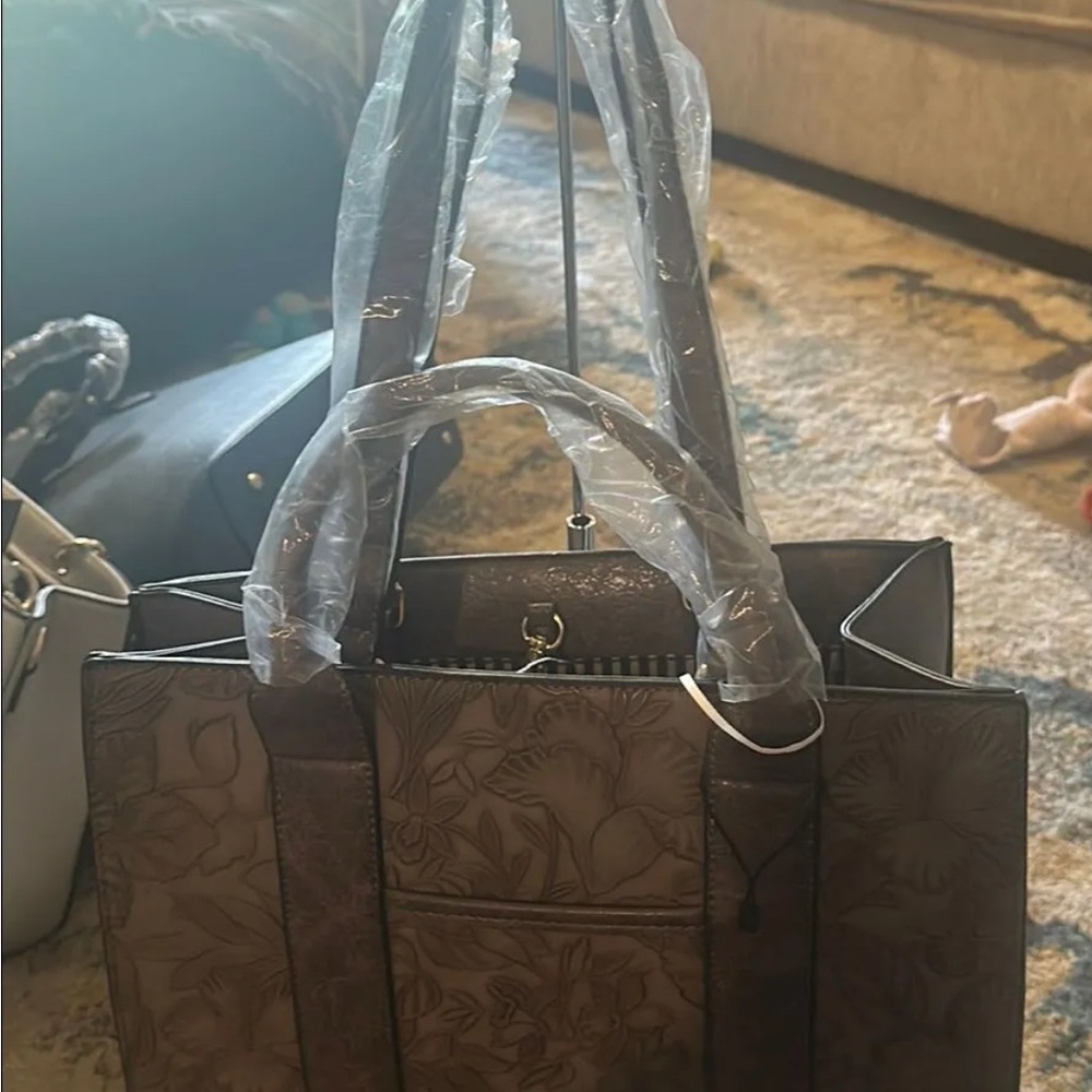 NWT Hibiscus Purse Stone Color